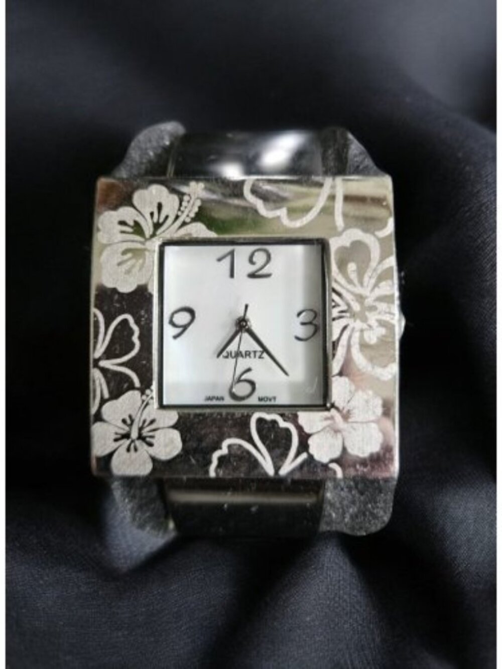 Tropical Flowers Silvertone Hinged Cuff Ladies Quartz Bracelet Watch